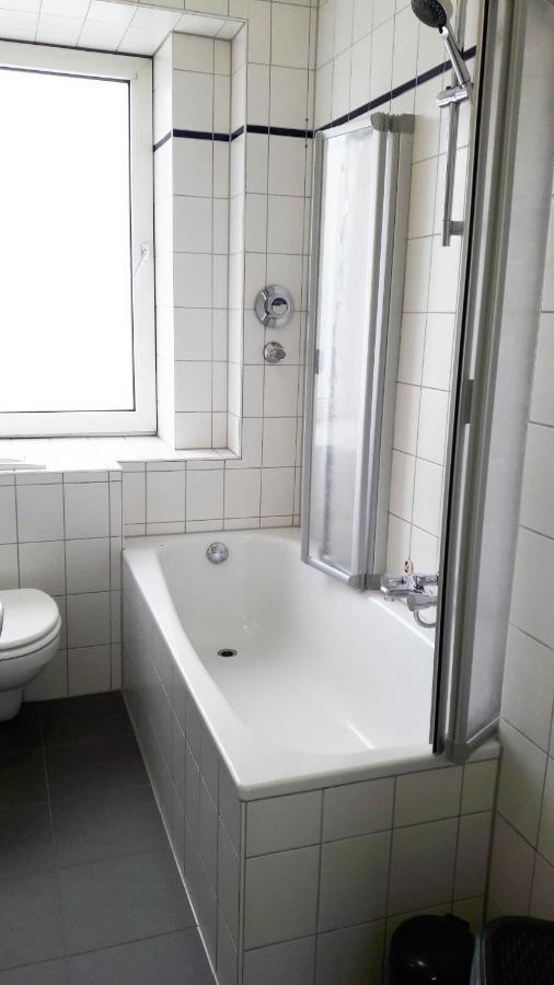 Moderne Ferienwohnung Am Wesertor Кассель Екстер'єр фото